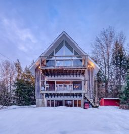 Wintertime at the Classic Stowe Ski Chalet