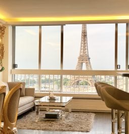 Living room with an Eiffel Tower view