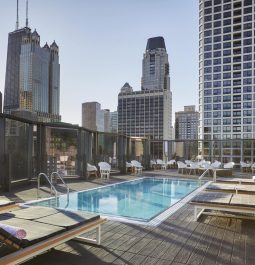 rooftop pool at Viceroy Chicago