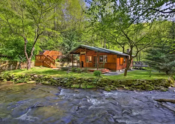 Cabin with wooded property